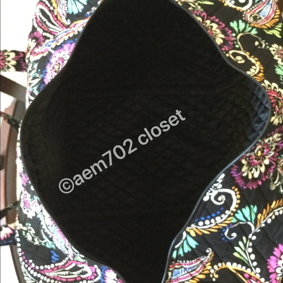 NWT VERA BRADLEY LARGE DUFFEL - Picture 4 of 4
